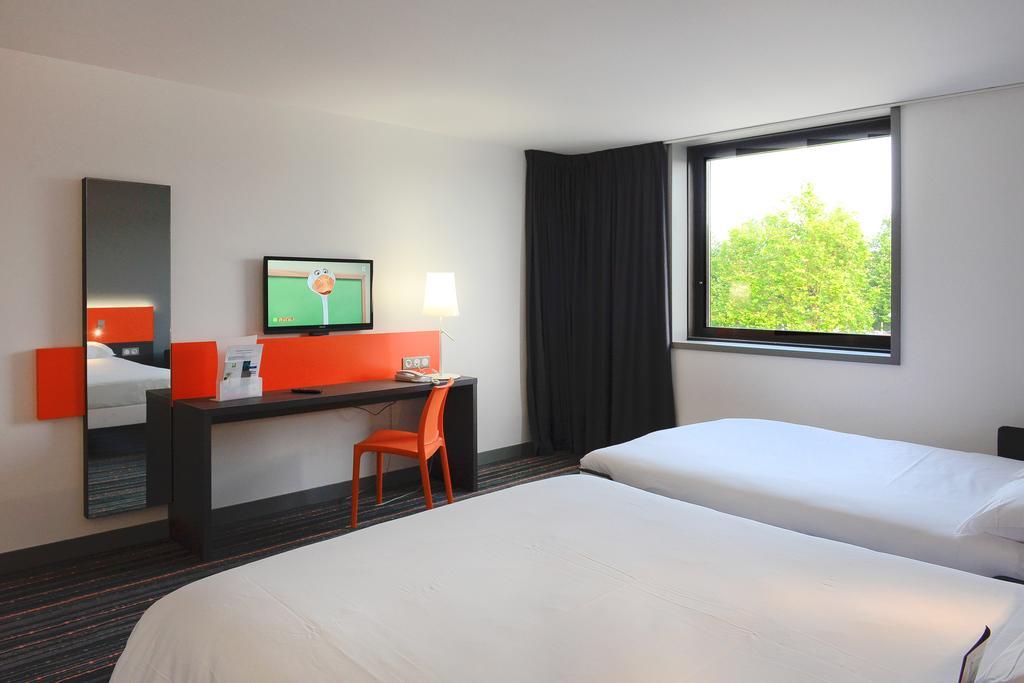 Hotel Ibis Styles Caen Centre Gare Exterior foto